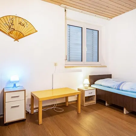 Nguyen Und Le 2 Neukirch (Tubingen)