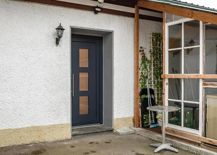 Daire Nguyen Und Le 2 Neukirch (Tubingen)