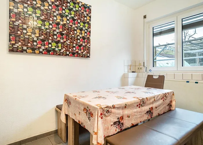 Nguyen Und Le 2 Daire Neukirch (Tubingen)